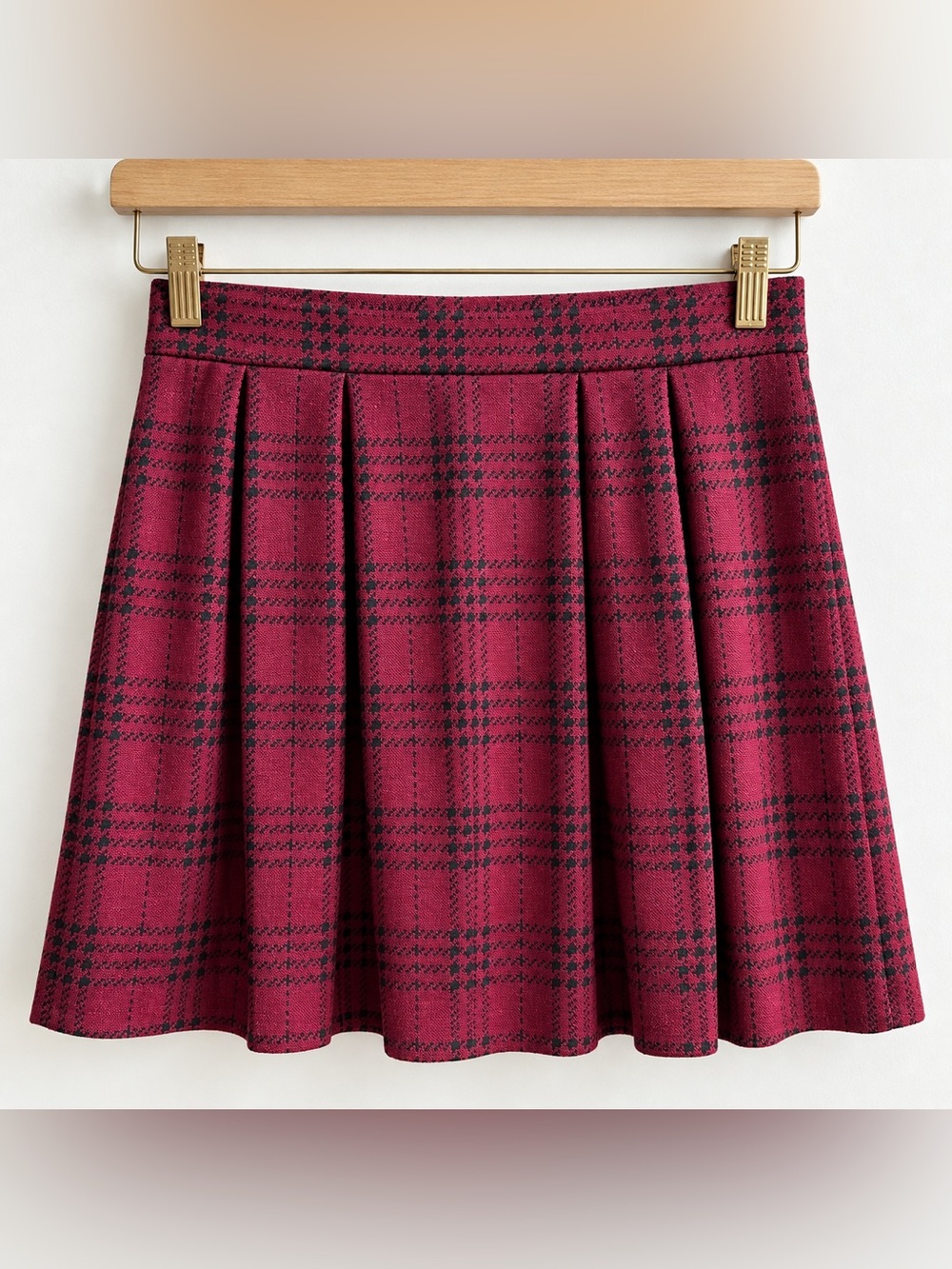 JOE B. By Joe Benbasset Women's Skater  Burgundy Plaid Pleated Mini Skirt